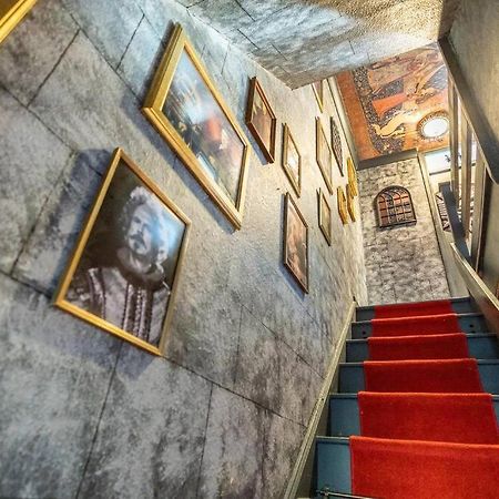 Hogwarts Hideaway Themed Property Watford  Buitenkant foto